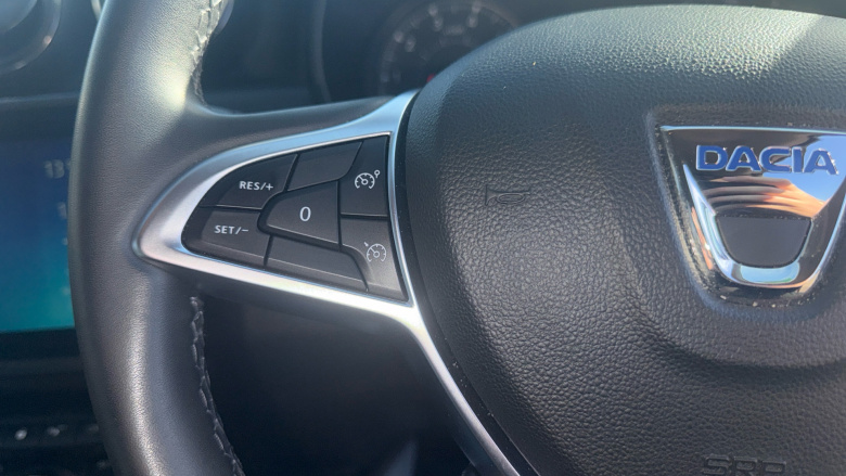 Dacia Duster 1.0 TCe 100 Prestige 5dr Bi Fuel Estate